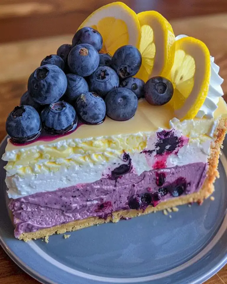 Käsekuchen ohne Backen mit Zitrone und Blaubeeren – Cremige und fruchtige Verführung